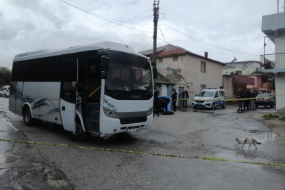 Manisa’da boşanma aşamasındaki kadın sokak ortasında öldürüldü