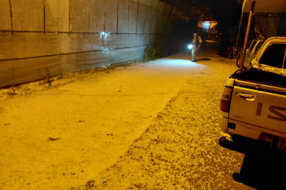 Mersin Bozyazı’da dolu yağışı hayatı olumsuz etkiledi