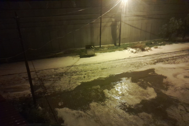 Mersin Bozyazı’da dolu yağışı hayatı olumsuz etkiledi 2