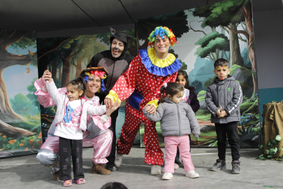 Yüreğir’de ara tatil, çocuk şenliğiyle neşelendi