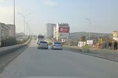 Hatay’da sağdan sollama yaparak yürekleri ağza getiren sürücüye ceza