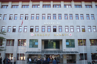 Manavgat Belediyesine yönelik "rüşvet" iddiası davası sanıklarının yargılanması sürüyor