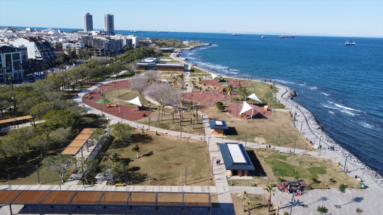 İskenderun Sahili deprem sonrası yenilendi, vatandaşlarla buluştu 2