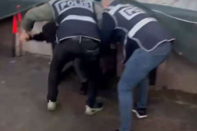 Tavuk kümesinde saklanan 44 yıllık firari öksürünce yakalandı