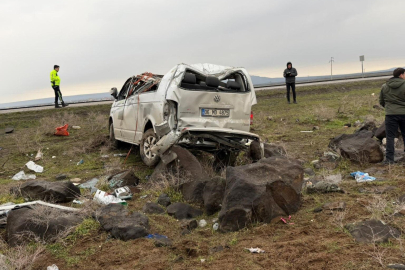 Şırnak'ta Iraklı turistleri taşıyan araç devrildi: 2 ölü, 6 yaralı