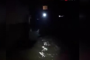 Yağmur sonrası su basan evlerde mahsur kalanlar kurtarıldı