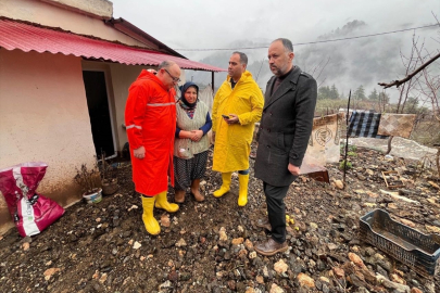 AK Parti’li Ali Kıratlı’dan Mezitli ve Erdemli’de sel incelemesi