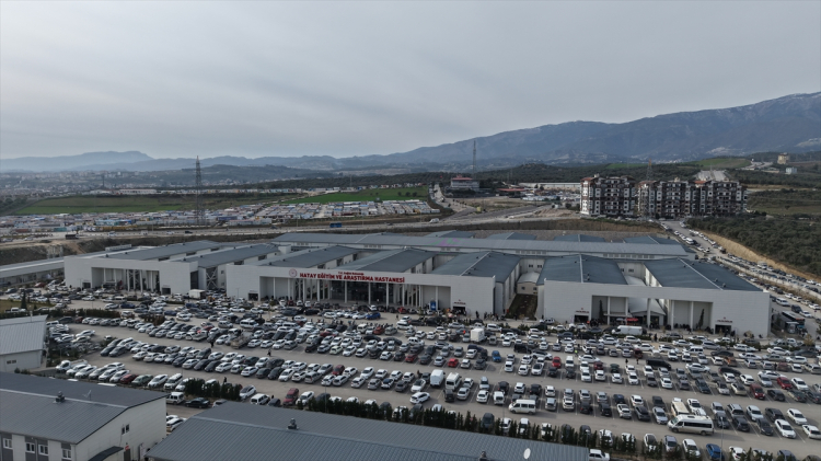 Hatay Eğitim ve Araştırma Hastanesi’nde 2 yılda 73 bin ameliyat 3