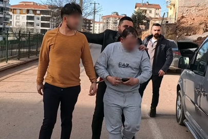 Aksaray’da kaçan sürücü kovalamaca sonrası uyuşturucuyla yakalandı