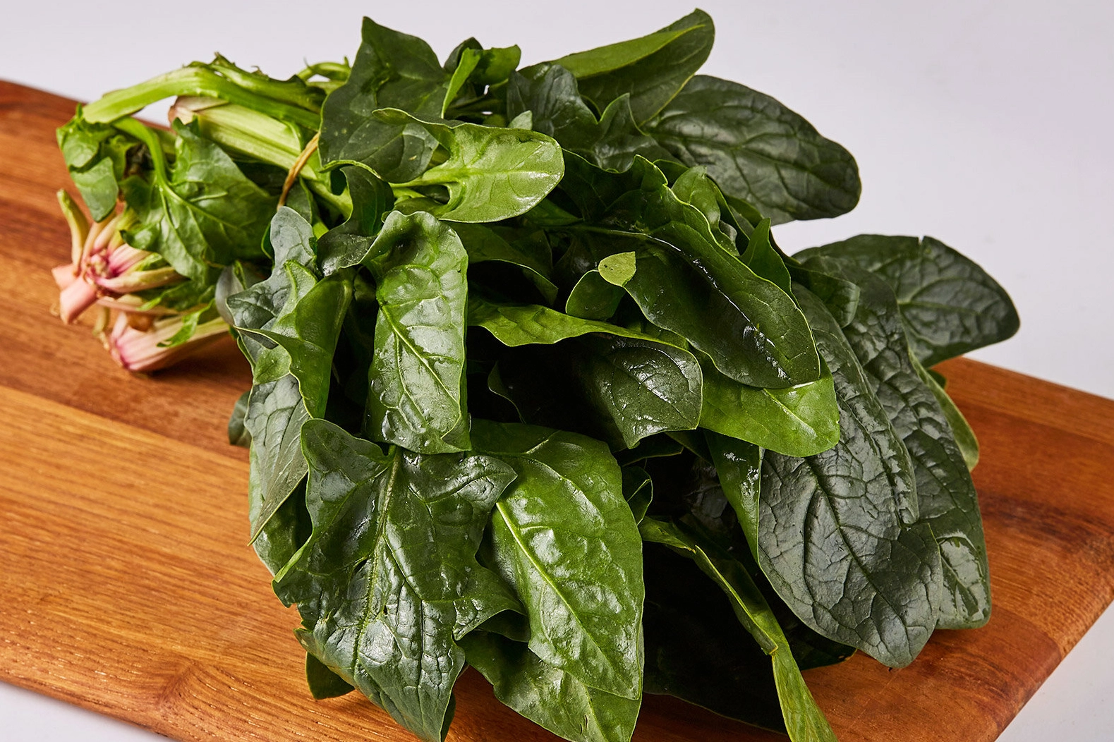 Ispanak Yemeği Neden Acı Olur? Doğru Pişirme Tekniğiyle Lezzeti Yakalamanın Yolları