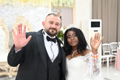 Kongo’da başlayan aşk Osmaniye’de mutlu sonla taçlandı