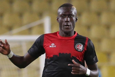 Tutuklu futbolcu Ndao’nun eşi konuştu: “Kızımız ilk yaş gününe babasız girdi”