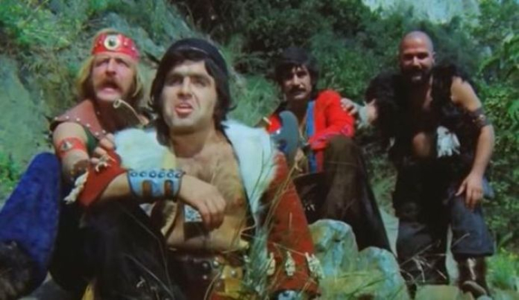 Adanalı Yeşilçam oyuncusu Necdet Kökeş son yolculuğuna uğurlandı 3