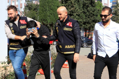 Antalya’da hamile eşine silahlı saldırı: Şahıs adliyeye sevk edildi