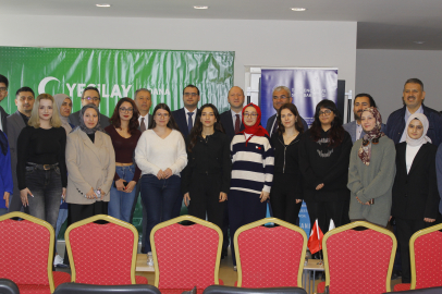 “Ekrana Bakma Akrana Bak!” Projesi Adana’da tanıtıldı