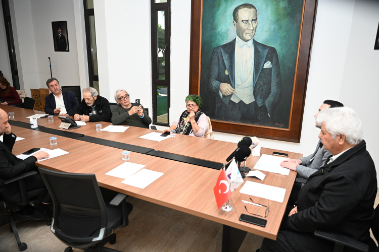 Mersin roman ödülü sahibini buldu 140 eser arasından 'Halep Yolu' zirveye çıktı 2