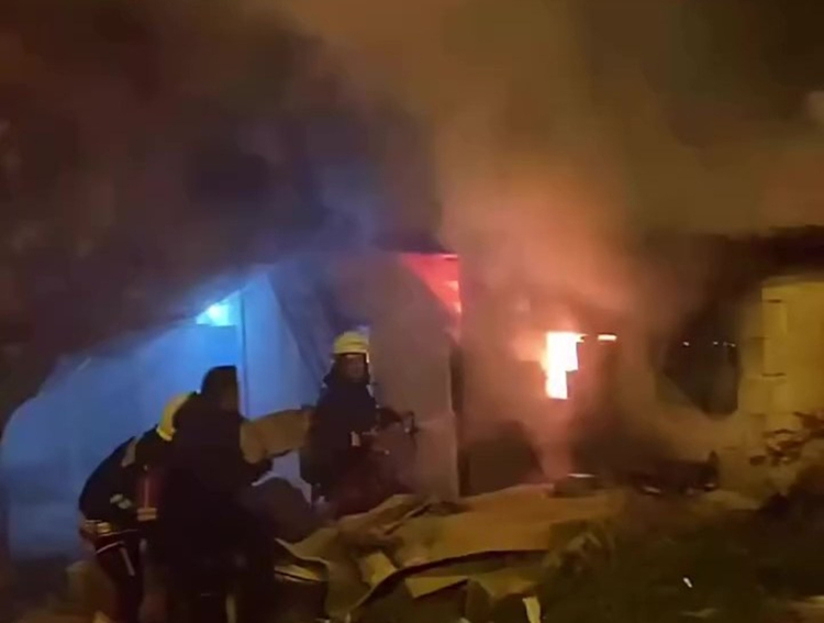 Mut’ta evin ambarında çıkan yangın paniğe neden oldu 2