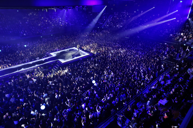 Tarkan’ın konser serisi 50 bin kişiye ulaştı 3