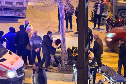 Tarsus'ta motosikletler çarpıştı:2 yaralı