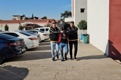 Adana’da eşini 8 bıçak darbesiyle öldüren zanlı tutuklandı: “Keşke böyle olmasaydı”