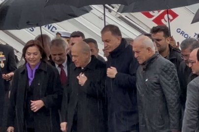 Devlet Bahçeli deprem yıl dönümünde Adana’da karşılandı