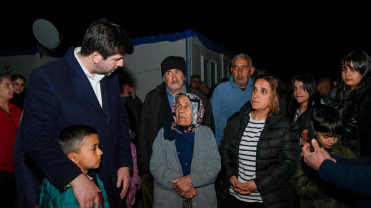 Tarsus Belediye Başkanı Ali Boltaç Adıyaman'da deprem şehitlerini andı 2