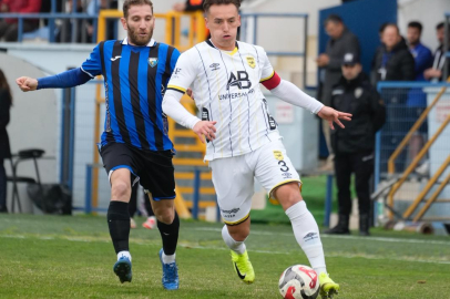 Adana 01 FK deplasmanda kritik puanı aldı