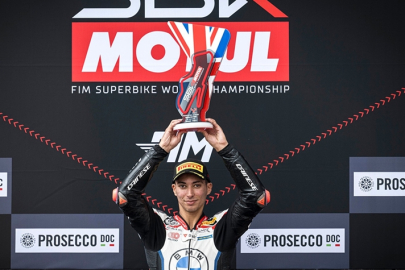 Dünya Superbike şampiyonu Toprak Razgatlıoğlu’nun belgeseli izleyiciyle buluştu