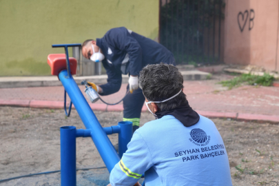 Seyhan’da parklar yenileniyor, mahalleler nefes alıyor