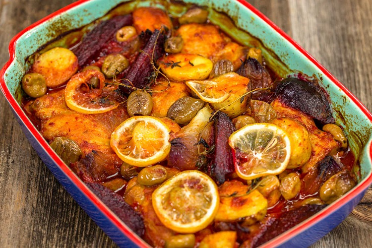 Tavuklu Sebzeli Güveç