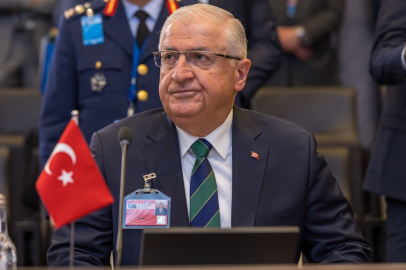 Yaşar Güler'den sınır ötesi mesajı: Türk askerinin çekilmesi gündemde değil