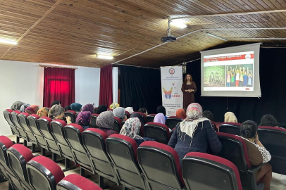 Adana’da kursiyerlere madde bağımlılığı ve korunma yöntemleri anlatıldı