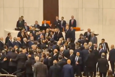 TBMM'de bakanların yemin töreninde gerginlik