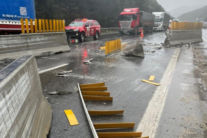 Adana-Pozantı Otoyolu’nda tır şarampole uçtu: 2 yaralı