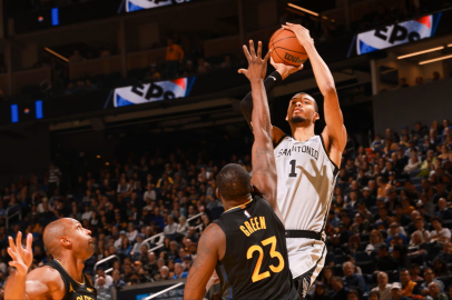 Golden State Warriors, San Antonio Spurs'e mağlup oldu