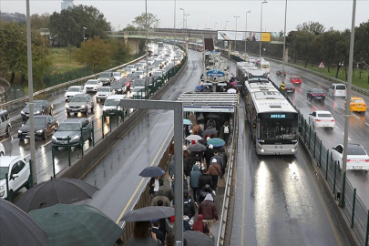 İBB Meclisinde toplu ulaşıma zam yapıldı