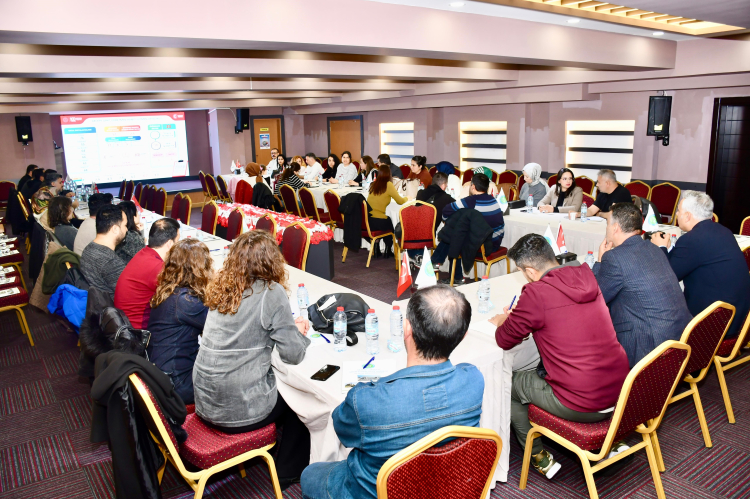 Mersin Silifke'de LGS odaklı öğretmen çalıştayı başladı 2