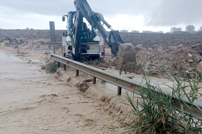Yumurtalık’ta yağış alarmı: Derelere müdahale edildi