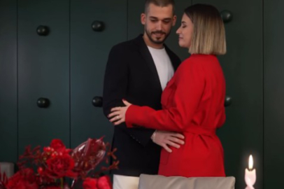 Buse Terim Sevgililer Günü'nde romantik mesajla aşkını duyurdu