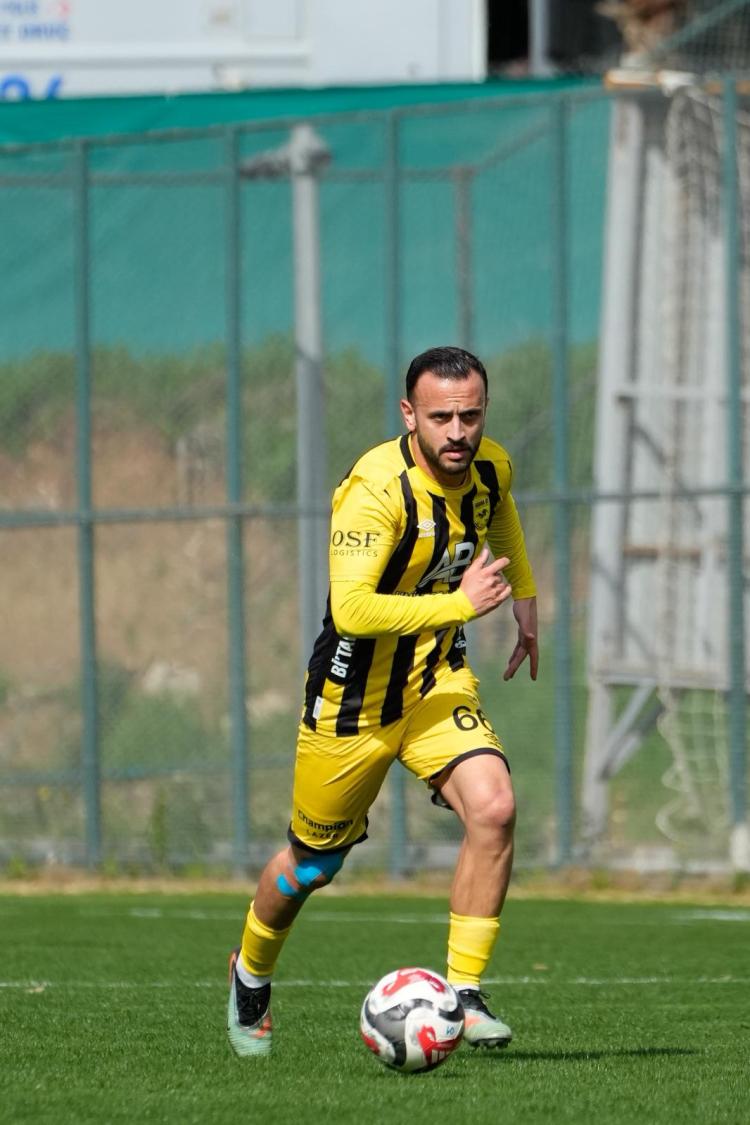 Adana 01 FK - Karaman FK maçında ilk yarı golsüz sona erdi 3