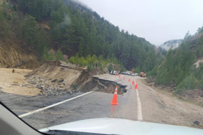 Adana’da sağanak felaketi: Metrekareye 141 kg yağış düştü, nehir taştı yollar çöktü