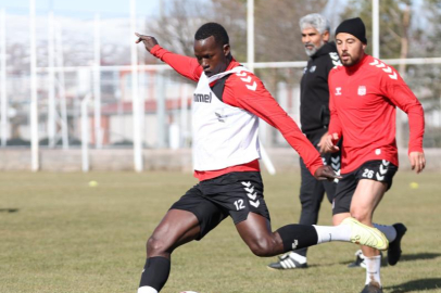 Sivasspor, Adana Demirspor maçı hazırlıklarına başladı