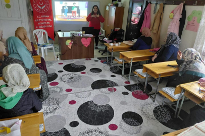 “Aile İçi İletişim” ve “Teknoloji Bağımlılığı” Ceyhan’da masaya yatırıldı