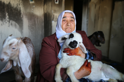 75 Yaşındaki şehit annesi, evindeki yangında mahsur kalan yavrularına kavuştu