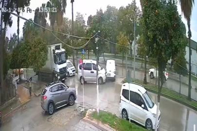 Kazaya davetiye çıkaran geçişler isyan ettirdi! Esnaf çözüm bekliyor