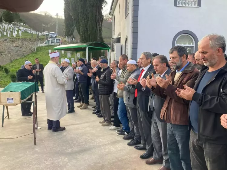 Trabzonda sanal oyun dehşeti! 13 yaşındaki çocuk odasında ölü bulundu 2