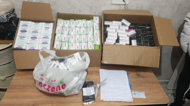 Adana merkezli 'Son Reçete' operasyonu Milyonluk ilaç vurgununda 34 tutuklama 3