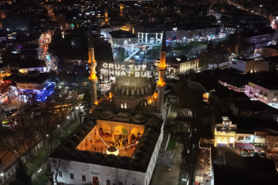 Eyüpsultan Camii'nde Ramazan ayının ilk teravih namazı kılındı