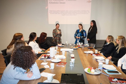 Adana Barosu’nda avukatlara toplumsal cinsiyet ve hak temelli iletişim eğitimi verildi