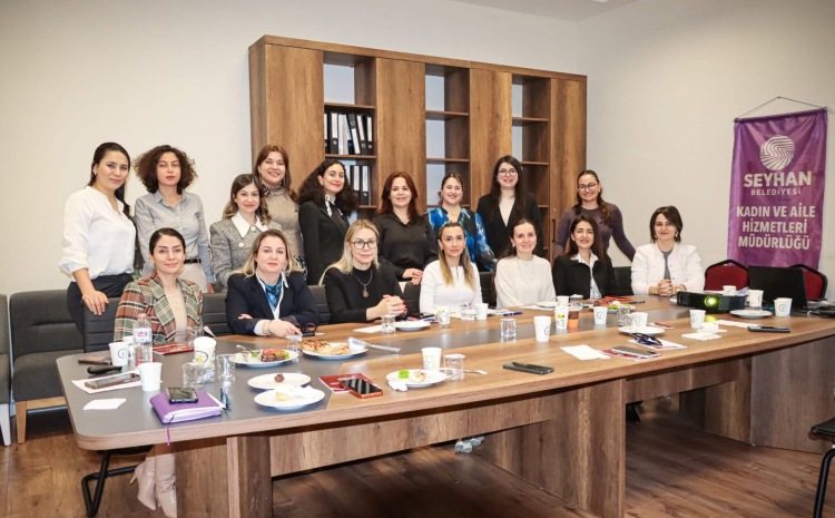 Adana Barosu’nda avukatlara toplumsal cinsiyet ve hak temelli iletişim eğitimi verildi